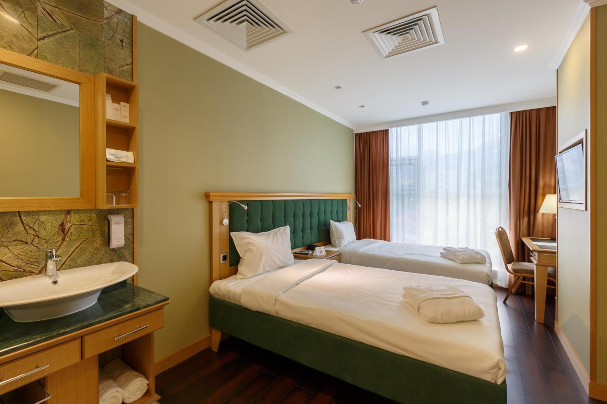 Shera Park Boutique Hotel 알마티 외부 사진